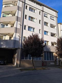 Apartament ultra central - 2