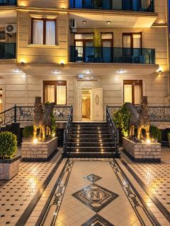 Lamassu Luxury Suites Batumi - Batumi - 9