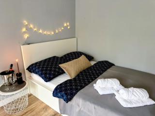 Homely Place - 6