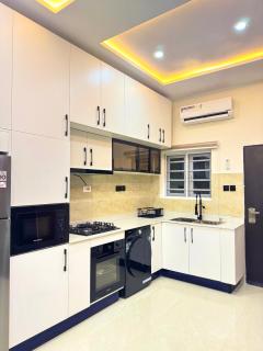 Zealzone Luxury Apartment Abuja - 1