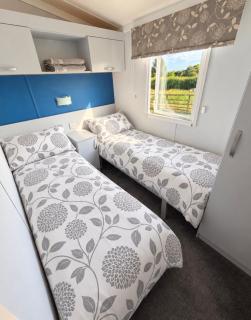 Plum Tree Lodge Set in 2 acres of Private Land - 5