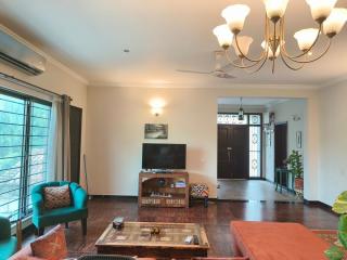 Private 3BR Floor in Prime F 6-1,Spacious & Secure - 0