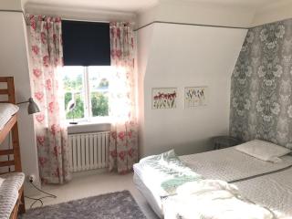 Comfortable private apartment in Granna ideal overnight stop - 2