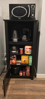 2 Bedroom Basement Suite with Private Entry and free Parking near Costco Regent - 2