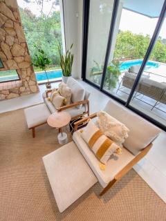 Lake View Private pool and lake views in Sanber - 3