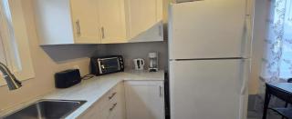 Cozy 2-Bedroom Apartment - 2