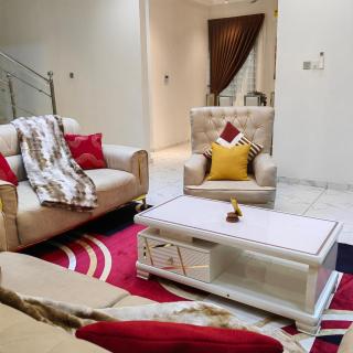Barbs Homestay Comfortable Room Rental in 3 Bed House - 7