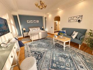 Vintage Charm, 3BR in a Compound near Arkan - only families & single travelers - 0