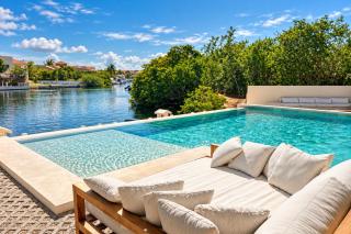 Marina view 3BR, pool, 7-min walk to beach - 0