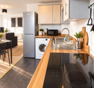 Charming Dartford 2-Bed Apartment - 5