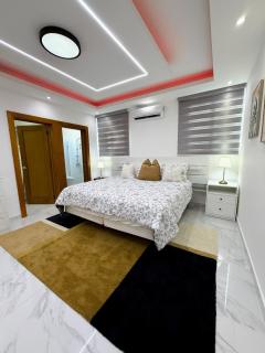 Luxury and Modern Comfort with Private Terrace - 6
