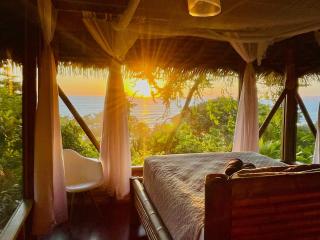 SOLA VISTA Treehouse Ola - 360 Ocean & Jungle View! - 9