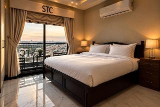 Luxury 1-Bed Apartment with Lounge & Terrace - 3