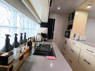 Modern Malay Balay- 2BR Near Clark, with Pool & WiFi - 1