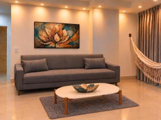 One-bedroom apartment with garage - 0