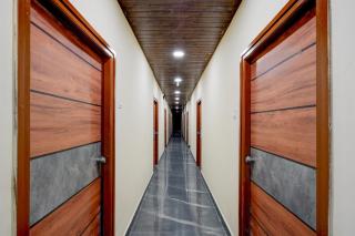 Hotel O Nova Comfort Inn - 7