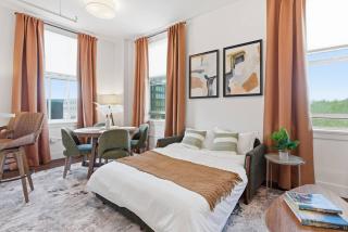 DWTN I King Bed I Free Parking I Green View I Gym - 5