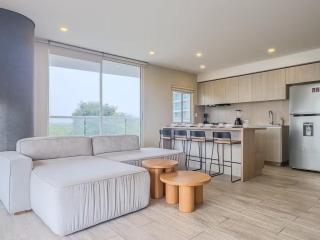 Modern Apartment with Private Jacuzzi Near the Beach - 6