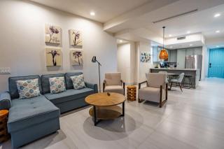 Topaz 701 Oceanfront Luxury Condo at Las Palomas - 2