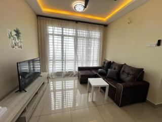 ARC Austin hill 2BEDROOM 2BATHROOM TAMAN DAYA - 1