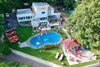 Private Villa | Retreats & Corporate Christmas - 9