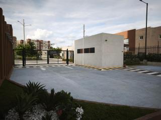 Noveno Sol Corner Apartment with Pool in Villeta - 8
