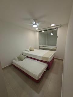 Noveno Sol Corner Apartment with Pool in Villeta - 3