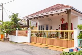 Cozy Vintage House at Semenyih by HCK - 0