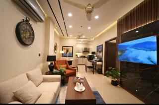 Cozy 1BR Apartment with Infinity Pool Zeta Mall DHA Phase 2 Islamabad - 9