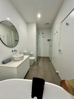 Rose Park 3BR House - Walk to CBD & Victoria Park - 8