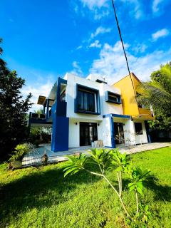The Lake Breeze Bangalow Embogam - 5