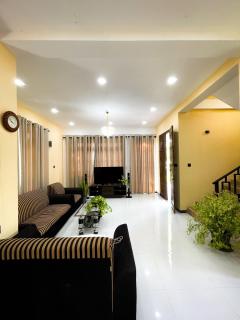 The Lake Breeze Bangalow Embogam - 2