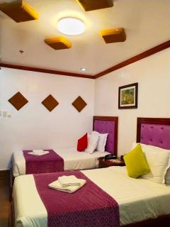 CLN Boutique Hotel - 3