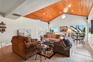 Rock Cottage - Charming Texas Country Retreat - 1