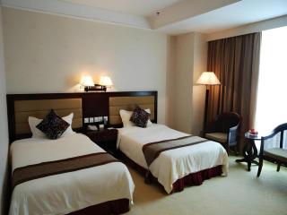 Cheerful Hotel - 1