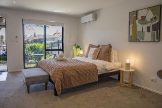 Lower Hutt Hideaway - 7