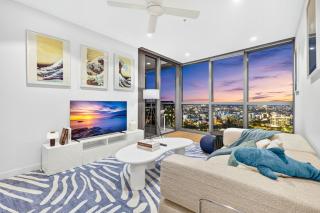 Sky High at Queens Wharf 1B1B Pool and Gym - 8