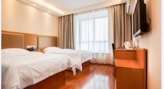 GreenTree Inn Yangshuo West Street Express Hotel - 3