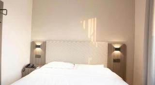 7 Days Inn Tianjin Binhai Passenger Station Huabei Ceramics - 4