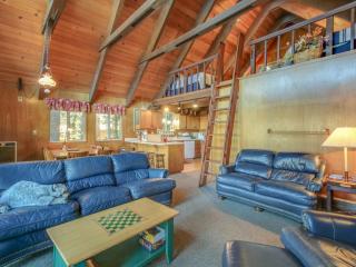 Donner Lakefront Retreat - 6