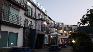 Tongyeong Chorokbit Bada Pension - 2