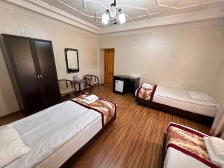 Siyavush Family Guest House - 8