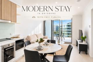 Stylish Designer Apartment with Rooftop, Balcony & Parking - 0