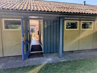 Bright Holiday Home Near Beach And Pool - 6