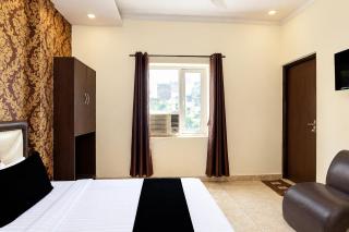 Townhouse Hussainpara Square Formerly Rich Inn - 8