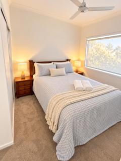 Sensational Brand New 5 Bedroom House - 4