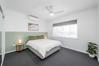3Bed 2Bath home - Nth Central Reno metres from Hosp w Wifi - 3