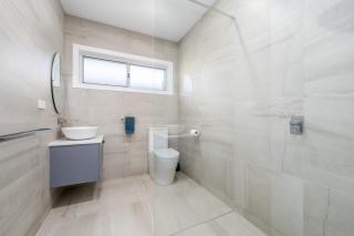 3Bed 2Bath home - Nth Central Reno metres from Hosp w Wifi - 7