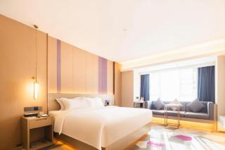 Lavande Hotel Xuchang Pangdonglai Hengdajinhui Plaza - 4