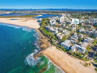 Pleasant View Unit 4 Kings Beach QLD - 0